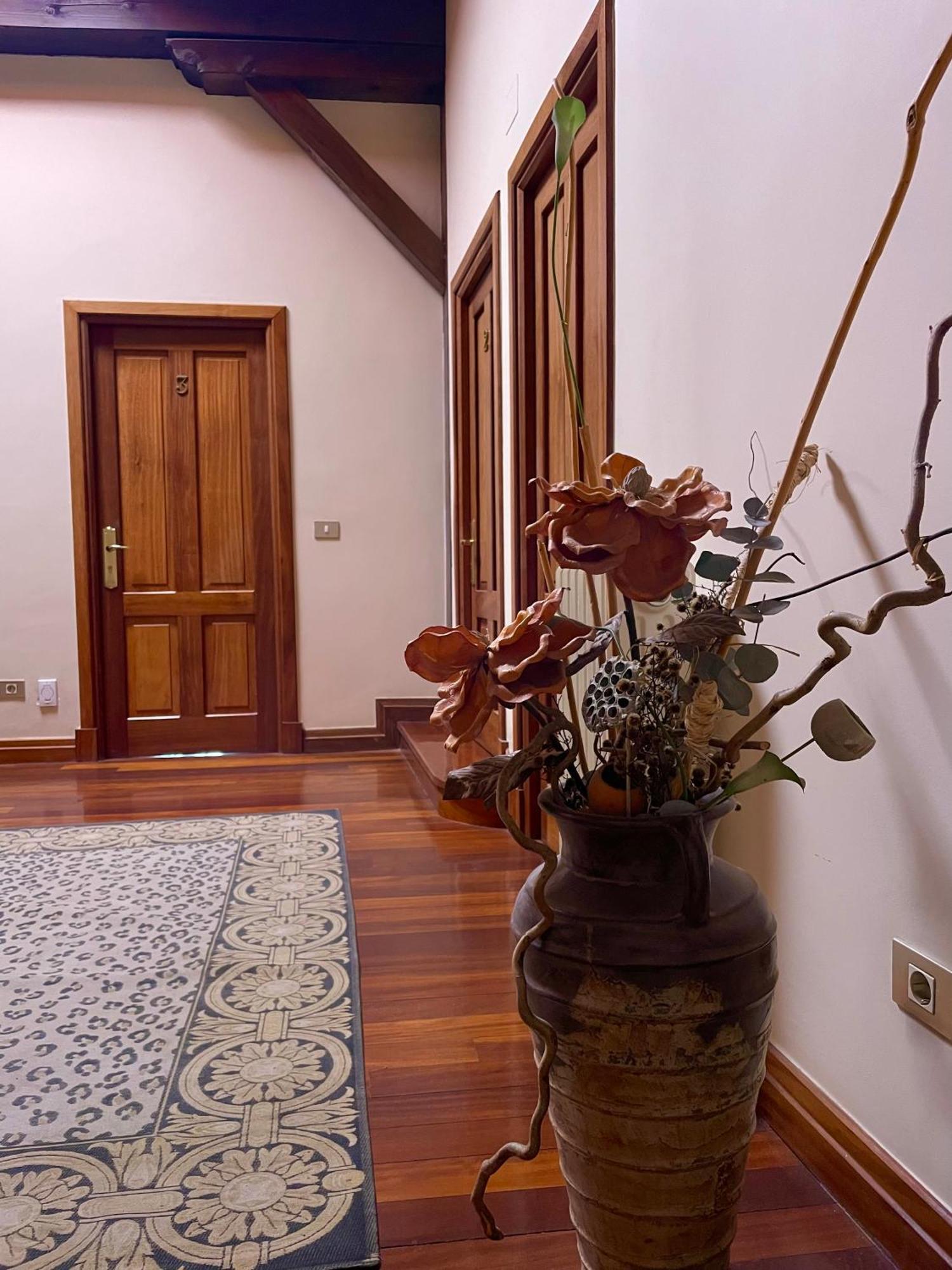 Hotel Konbenio อามอเรเบียตา-เอตชาโน ภายนอก รูปภาพ
